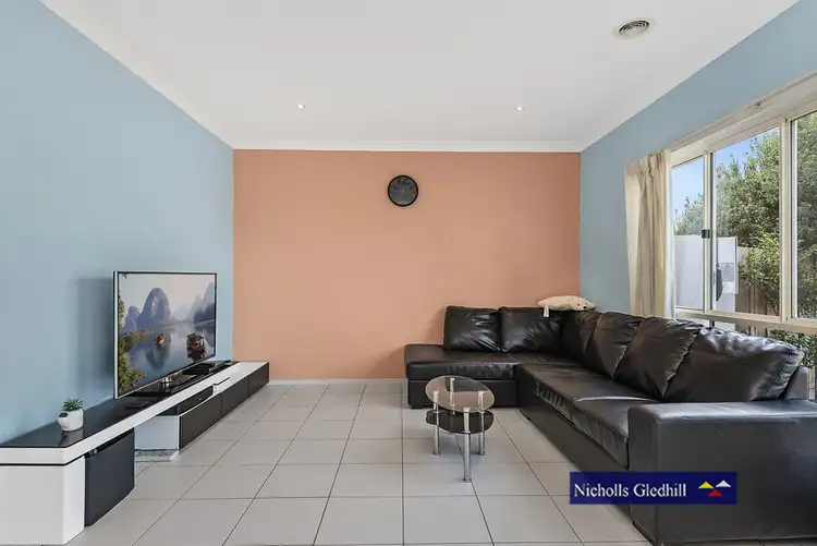 Fourth view of Homely house listing, 10 Manuscript Drive, Endeavour Hills VIC 3802