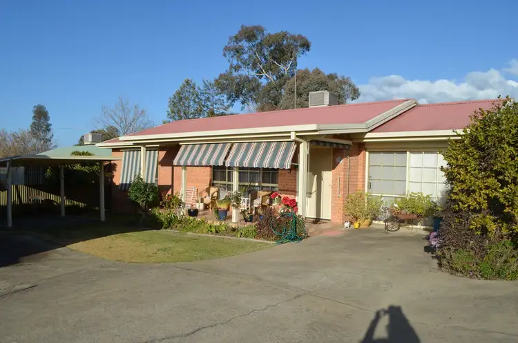 2/54 Merivale Street, Tumut NSW 2720