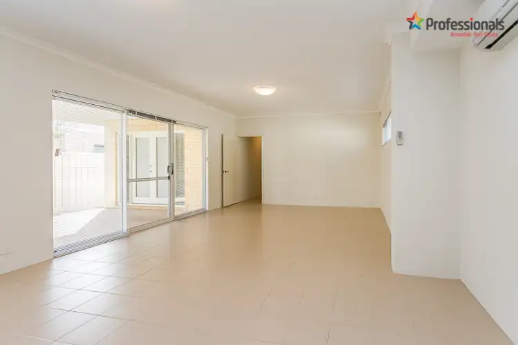 Seventh view of Homely house listing, 17 Allamanda Gate, Helena Valley WA 6056