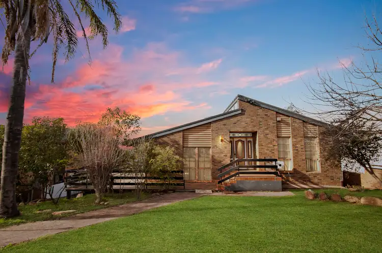 33 Lawford Crescent, Griffith NSW 2680