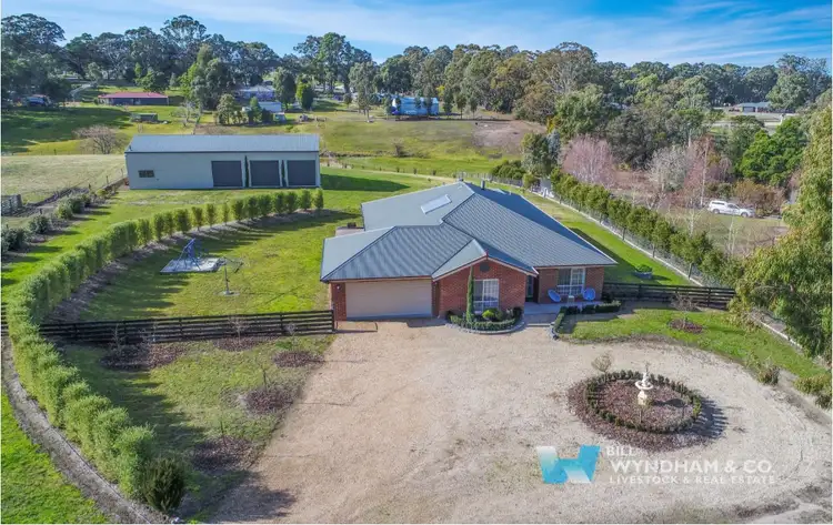 8 Mabel Drive, Nicholson VIC 3882