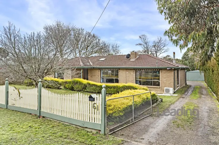 61 Metcalfe Drive, Romsey VIC 3434