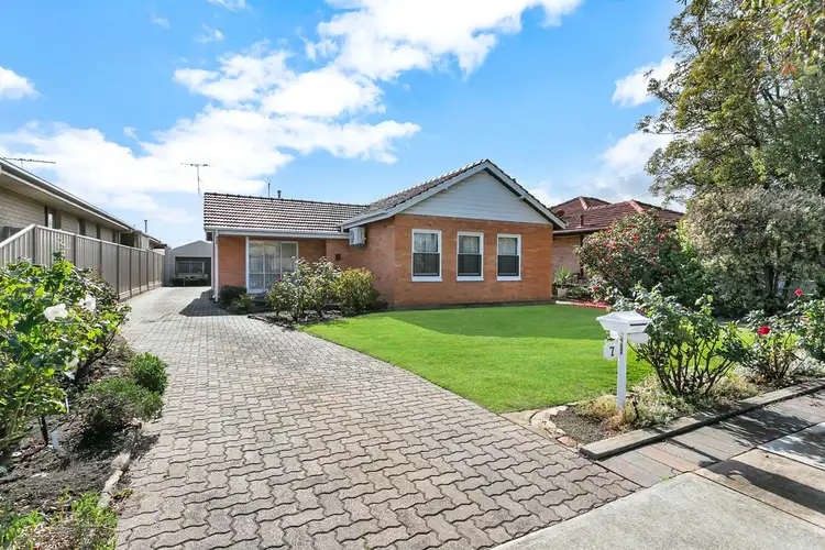 7 Tiparra Avenue, Park Holme SA 5043