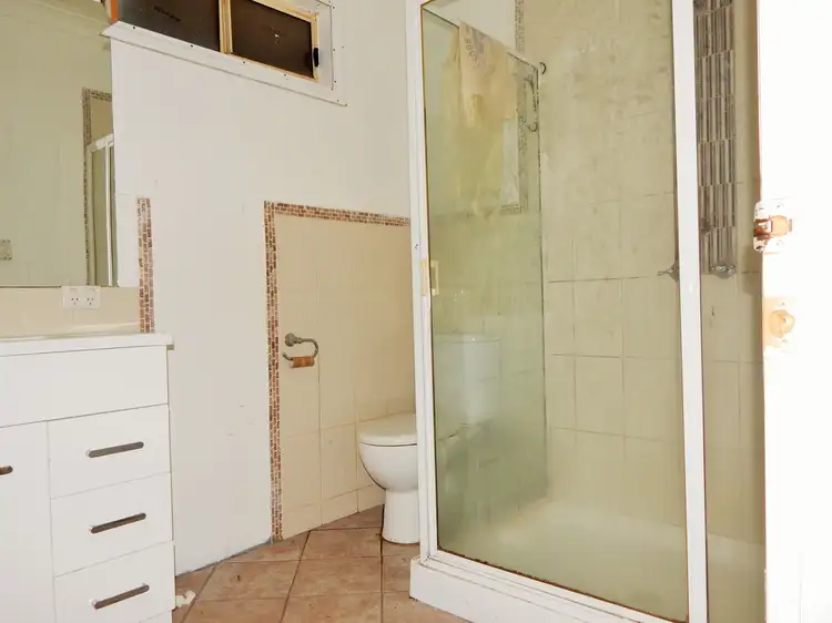 Fifth view of Homely house listing, 104 Lilac Avenue, Kerang VIC 3579