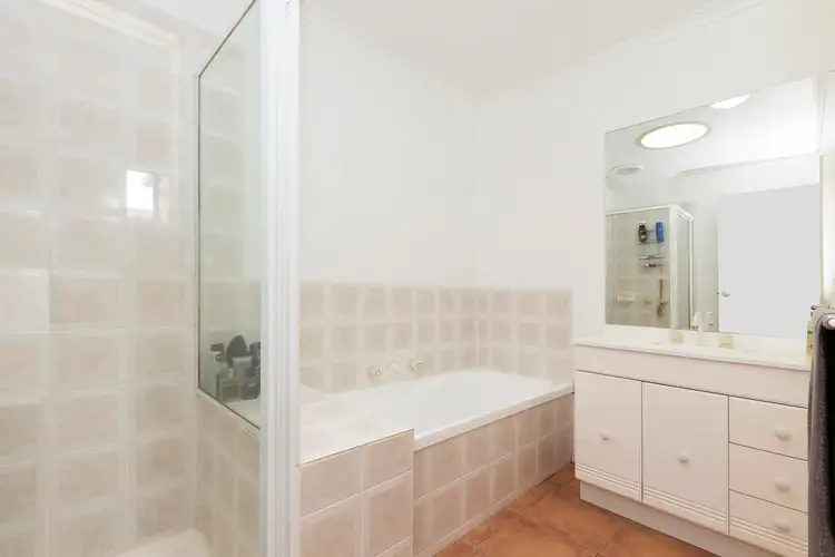Sixth view of Homely unit listing, 4/35 York Street, Bonbeach VIC 3196