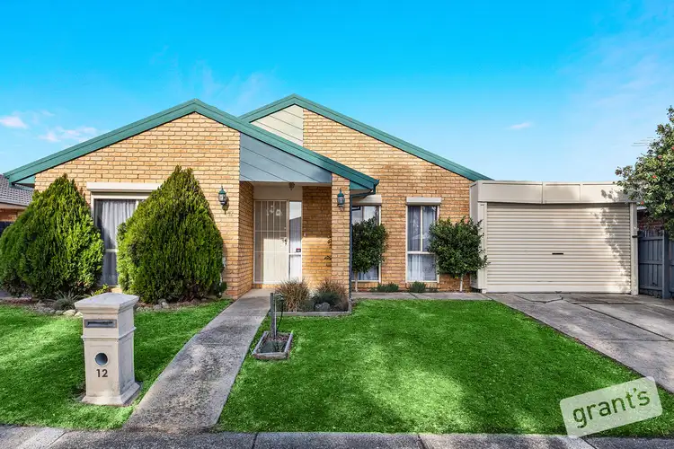 12 Bates Street, Cranbourne West VIC 3977