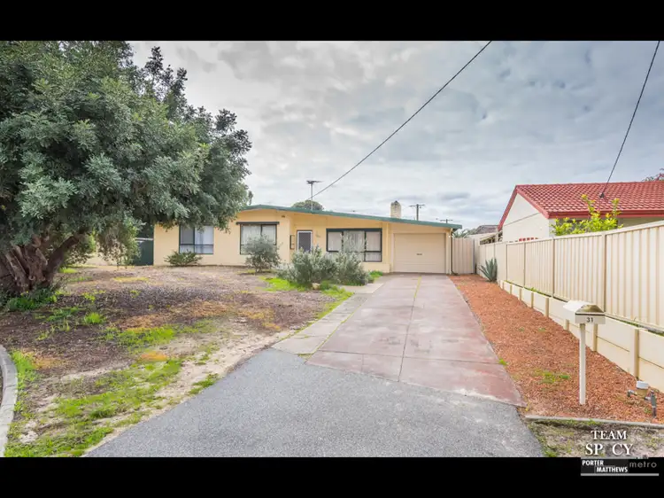 Second view of Homely house listing, 31 Lindy Way, Camillo WA 6111