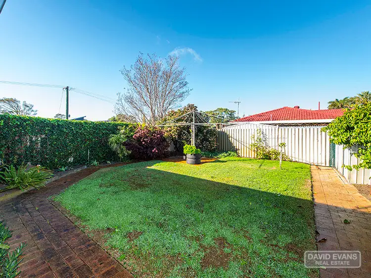 Second view of Homely house listing, 1 Goline Court, Hillman WA 6168
