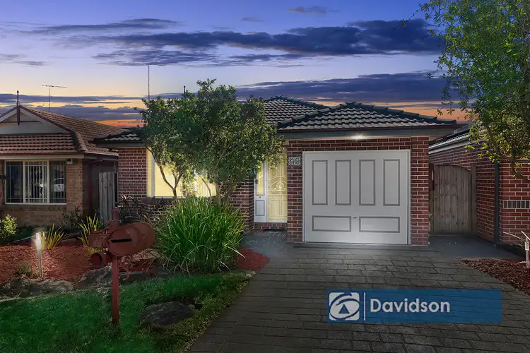 42 Lyndhurst Court, Wattle Grove NSW 2173