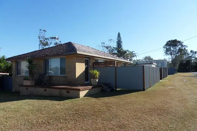 3 SURFWAY AVENUE, Berrara NSW 2540