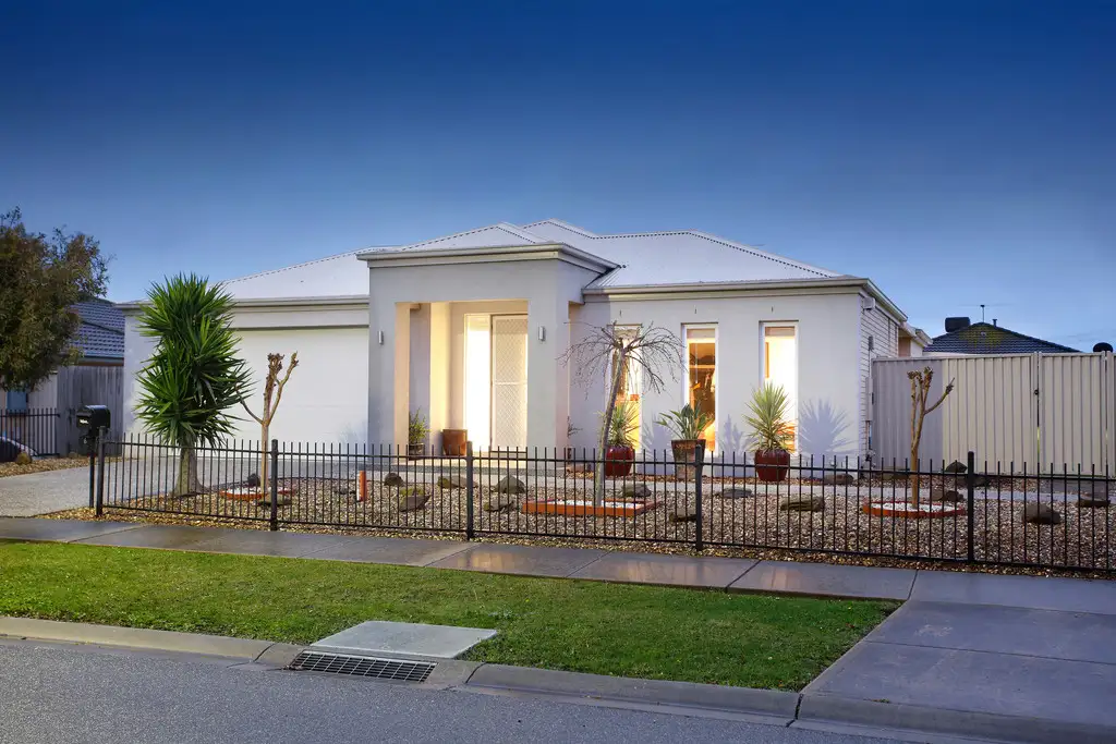 Main view of Homely house listing, 6 PHOENIX AVENUE, Cranbourne VIC 3977