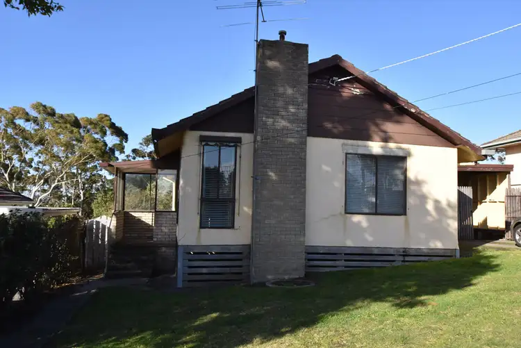 19 Mann Street, Moe VIC 3825
