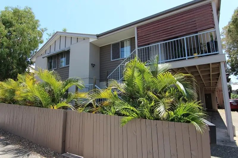 Main view of Homely unit listing, 2/58 Ross Street, Woolloongabba QLD 4102