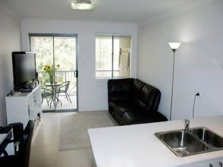 Second view of Homely unit listing, 2/58 Ross Street, Woolloongabba QLD 4102