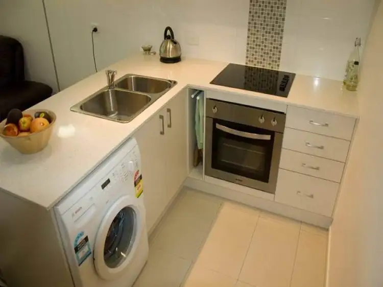 Fourth view of Homely unit listing, 2/58 Ross Street, Woolloongabba QLD 4102