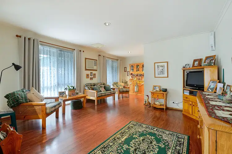 Fifth view of Homely house listing, 4 Gibb Court, Pakenham VIC 3810