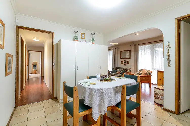 Sixth view of Homely house listing, 4 Gibb Court, Pakenham VIC 3810