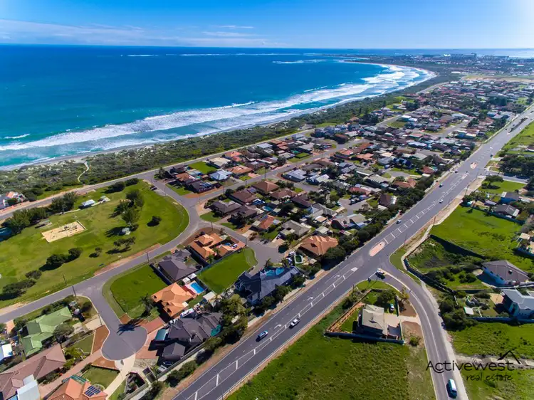 Sixth view of Homely house listing, 6 Lunt Court, Tarcoola Beach WA 6530