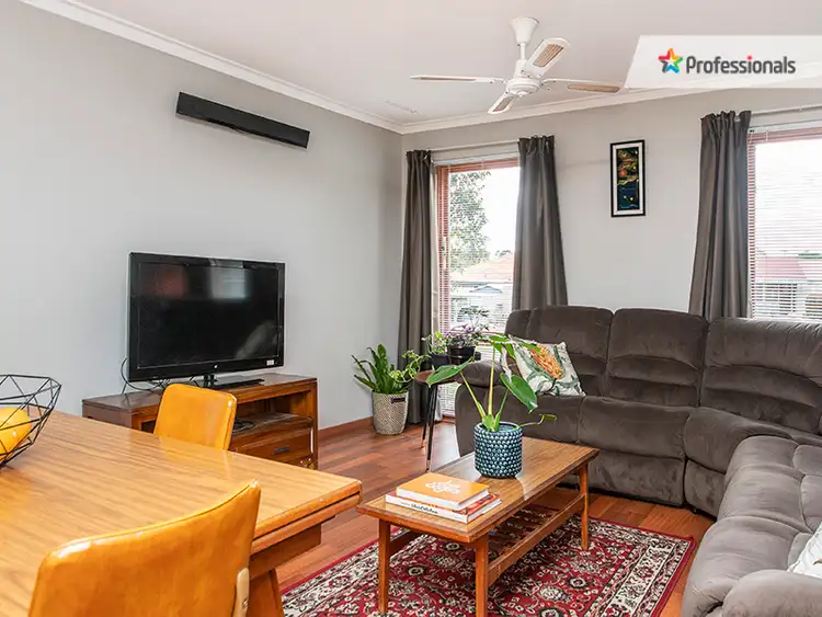 Sixth view of Homely house listing, 2 Lensham Pl, Armadale WA 6112