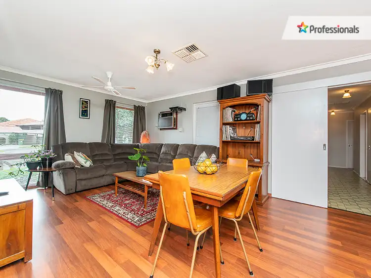 Seventh view of Homely house listing, 2 Lensham Pl, Armadale WA 6112