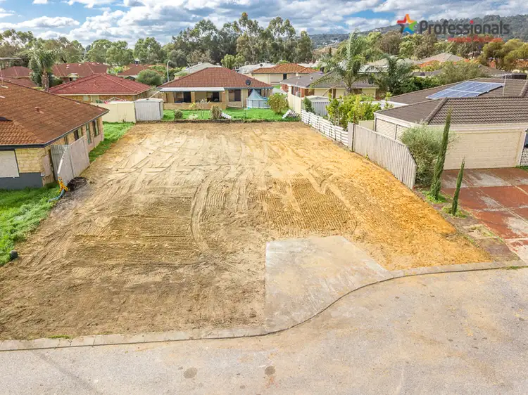 8 Fahey Ct, Brookdale WA 6112