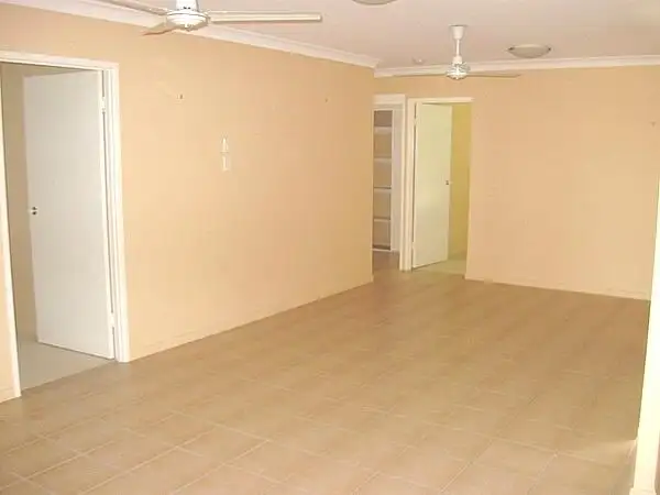 Second view of Homely house listing, 5 Fitzgerald Crescent, Kirwan QLD 4817
