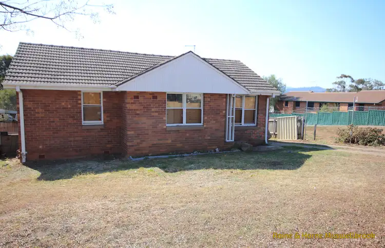 56 Anzac Parade, Muswellbrook NSW 2333