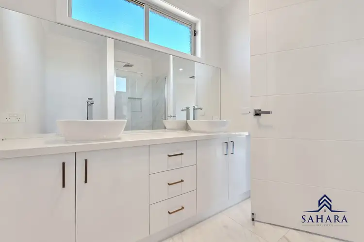 Fifth view of Homely house listing, 3 Nugget Place ,Aintree Vic 3336, Aintree VIC 3336