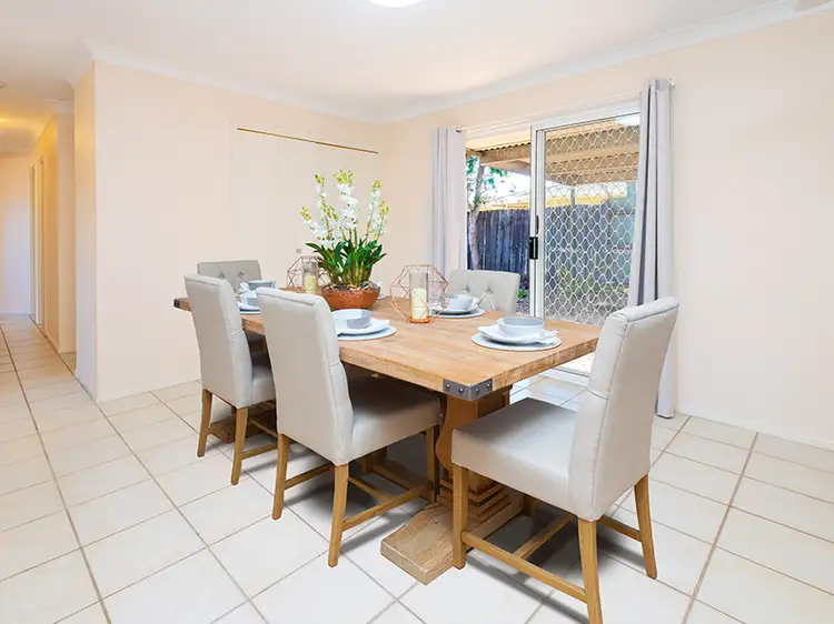 3 Noosa Court, Hillcrest QLD 4118