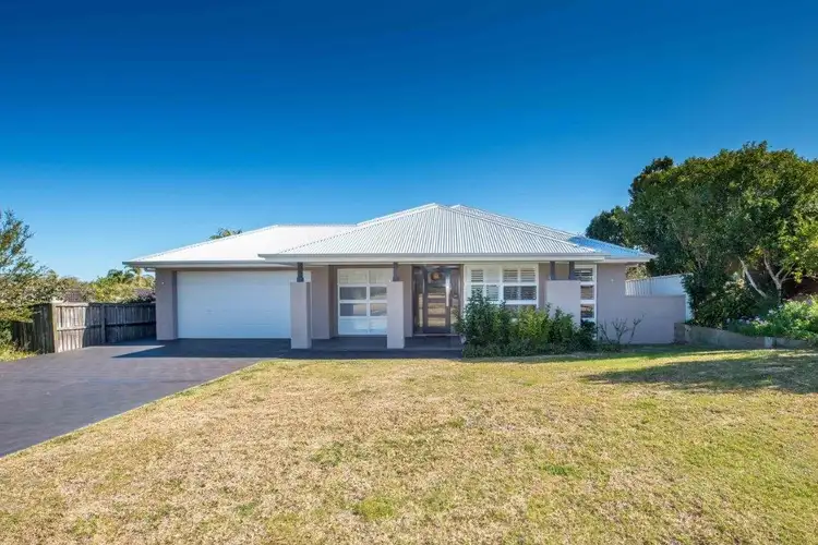 3 Ensign Close, Corlette NSW 2315