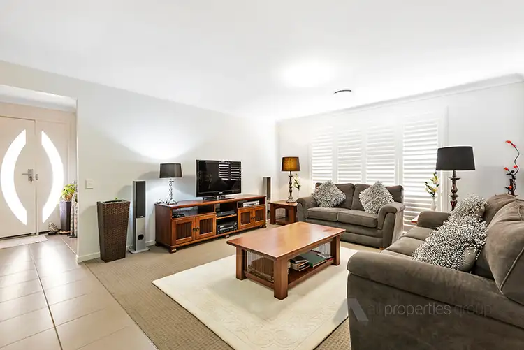 Second view of Homely house listing, 10 Acacia Street, Heathwood QLD 4110