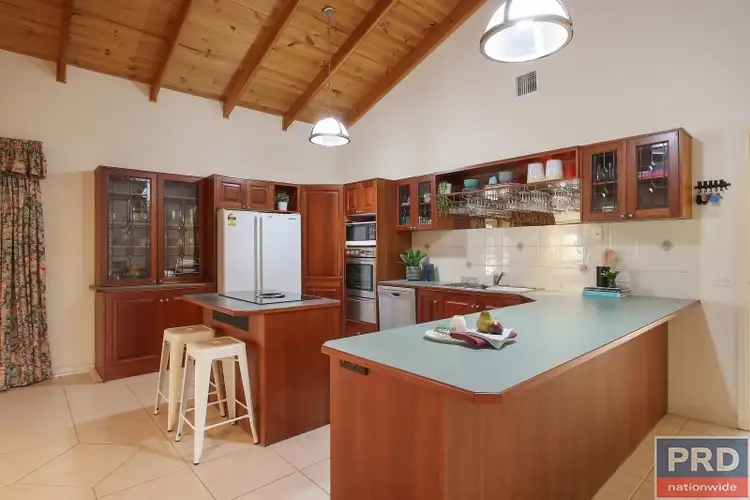 Seventh view of Homely house listing, 11 Donnolley Court, Lavington NSW 2641