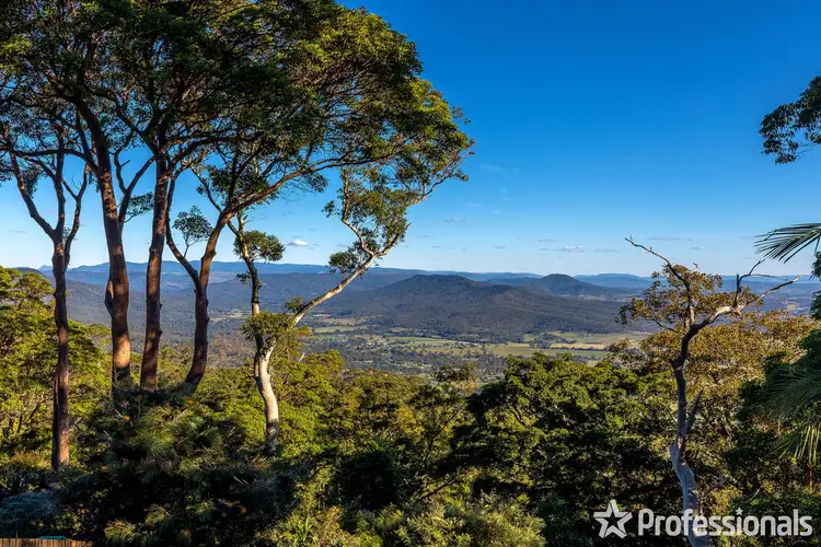 212 Beacon Road, Tamborine Mountain QLD 4272