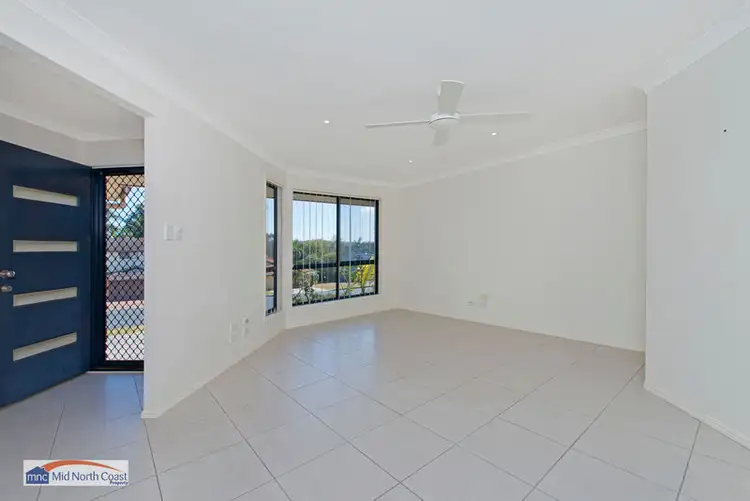 Second view of Homely house listing, 40 Fiona Crescent, Lake Cathie NSW 2445