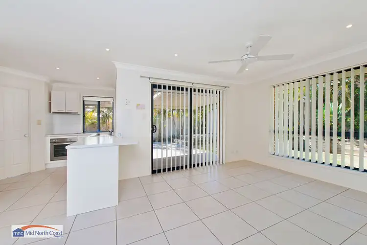 Third view of Homely house listing, 40 Fiona Crescent, Lake Cathie NSW 2445