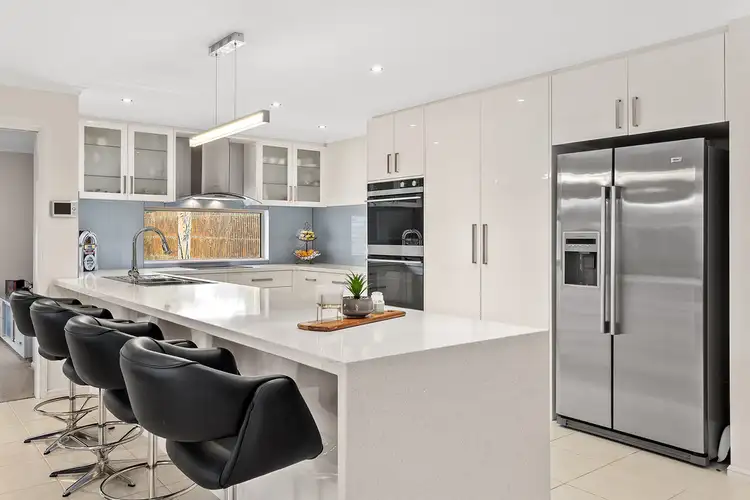 Second view of Homely house listing, 16 Lemon Tree Lane, Narre Warren North VIC 3804