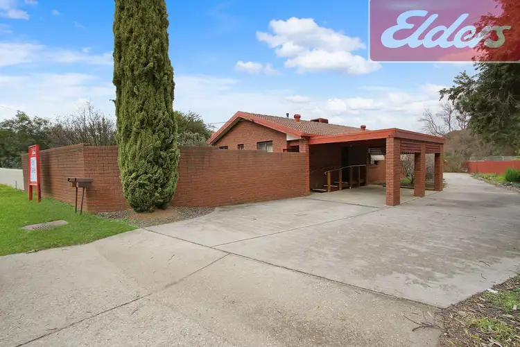 Main view of Homely townhouse listing, 1/953 Pemberton Street, West Albury NSW 2640