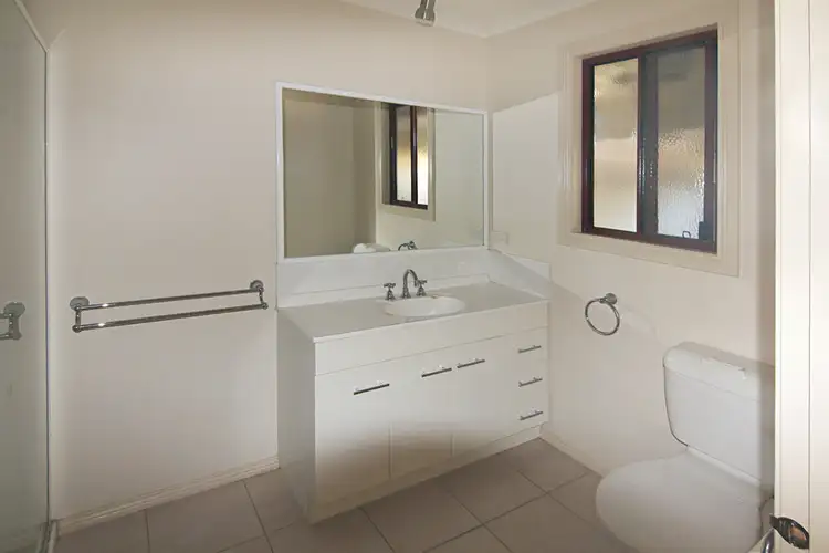 Sixth view of Homely unit listing, 2/150 Princes Highway, Lucknow VIC 3875