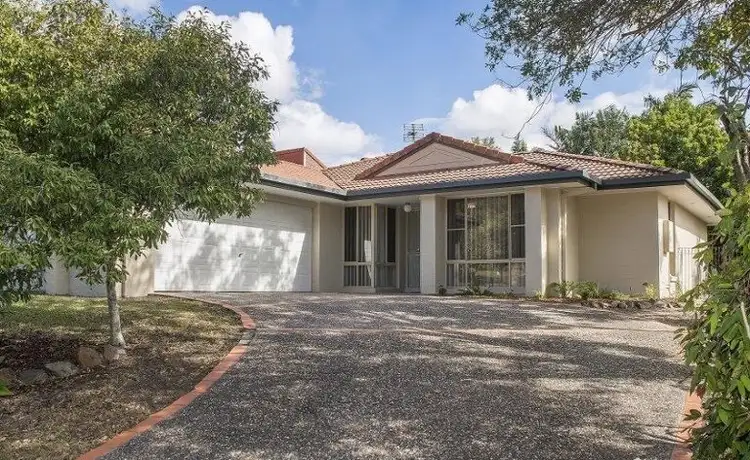 9 Pacific Pines Boulevard, Pacific Pines QLD 4211