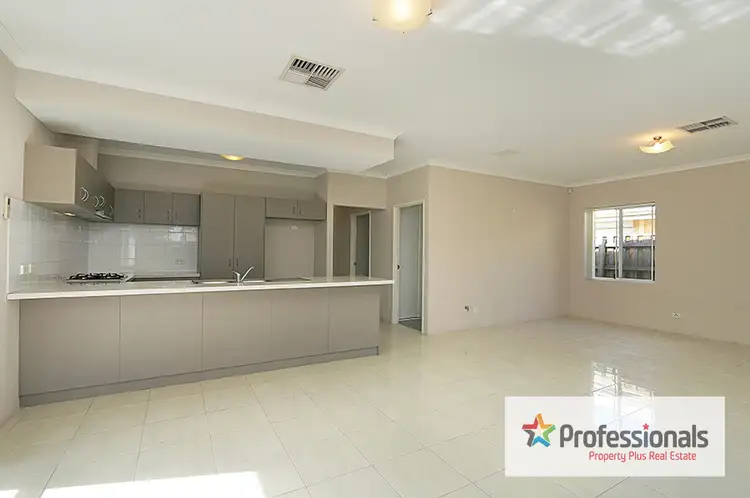 Seventh view of Homely house listing, 1/2 Malting Crt, Canning Vale WA 6155