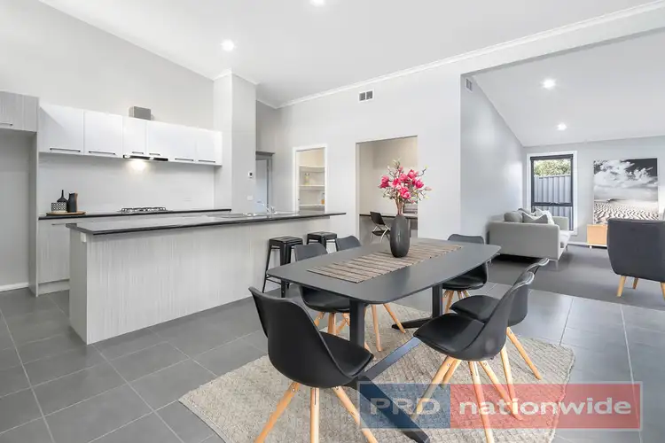 2/1133A Geelong Road, Mount Clear VIC 3350
