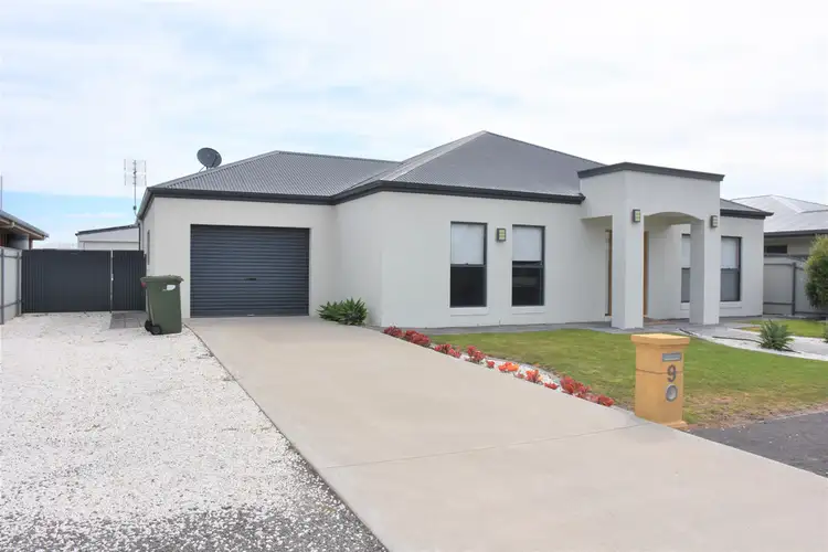 9 Paterson Lane