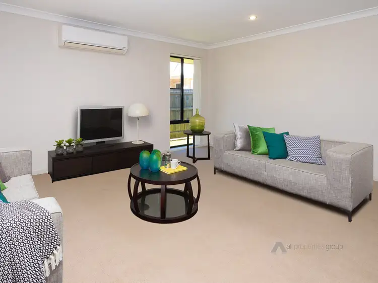 23 John Davison Place, Crestmead QLD 4132