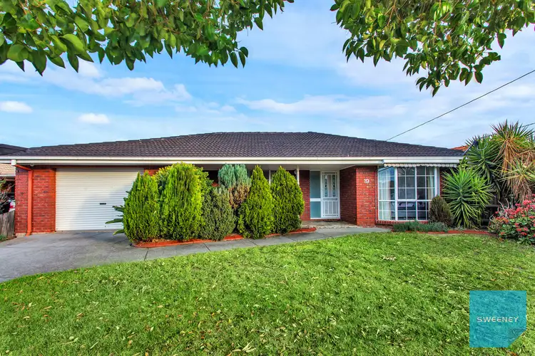 19 Knightsbridge Avenue, Altona Meadows VIC 3028