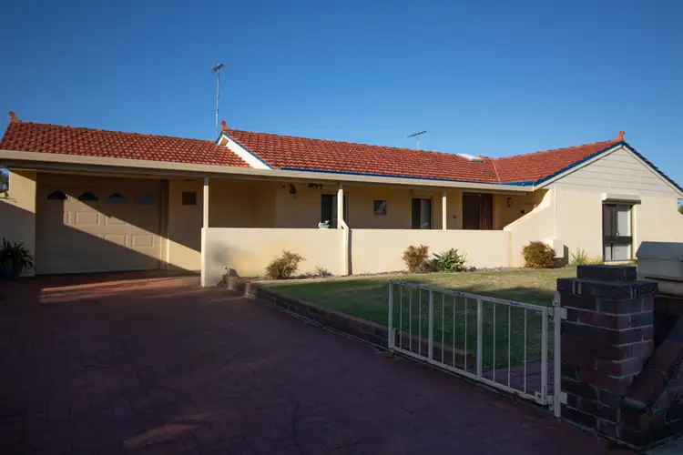 14 Santiago Place, Safety Bay WA 6169