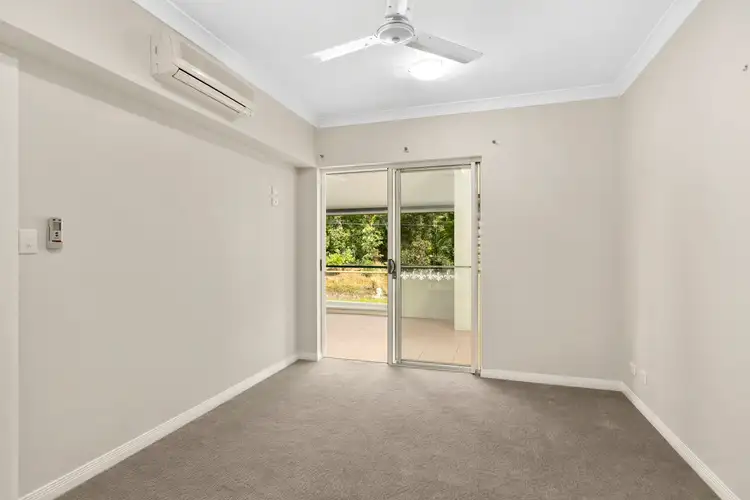 Fourth view of Homely unit listing, 9/1804 Captain Cook Highway, Clifton Beach QLD 4879