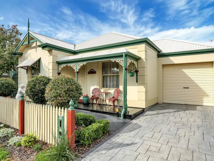 12 Windermere Crescent, Mawson Lakes SA 5095