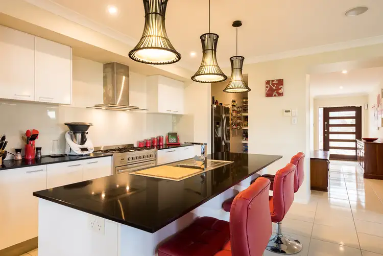 12 Cooee Court, Coes Creek QLD 4560