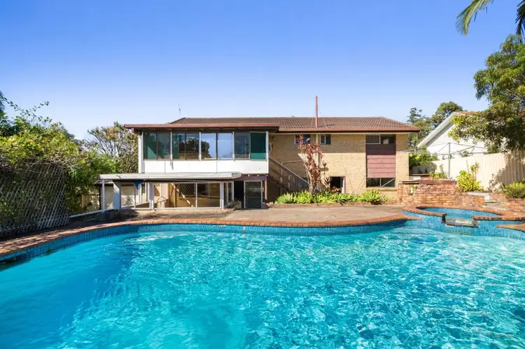 154 CURRUMBURRA ROAD, Ashmore QLD 4214