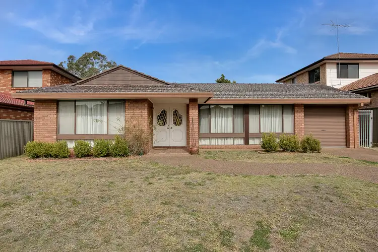 98 Trobriand Crescent, Glenfield NSW 2167